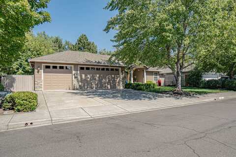 3523 Alderwood Drive, Medford, OR 97504