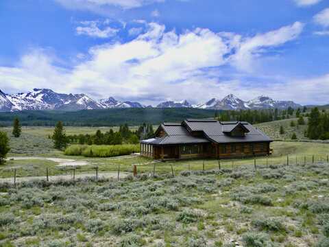 1000 Nip & Tuck Rd., Stanley, ID 83278