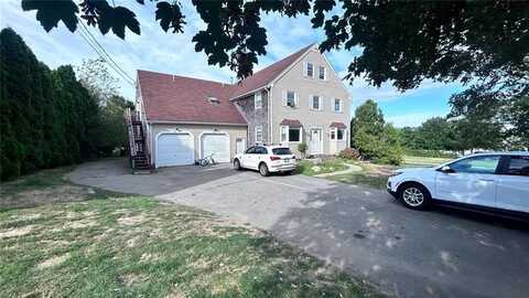 78 President Avenue, Portsmouth, RI 02871