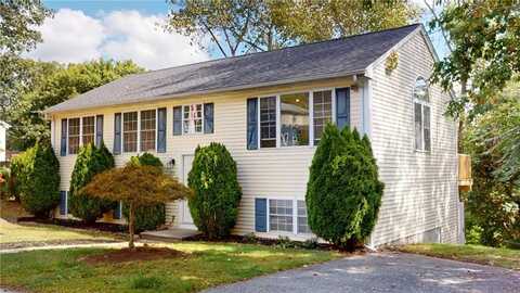 65 Eleventh Avenue, Woonsocket, RI 02895