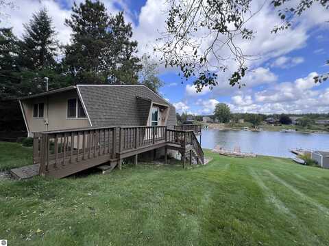 8090 W Lumberjack Drive, Mears, MI 49436