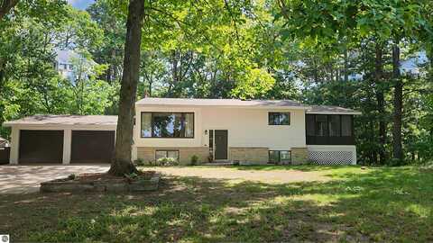 1408 Lake Drive, Traverse City, MI 49685
