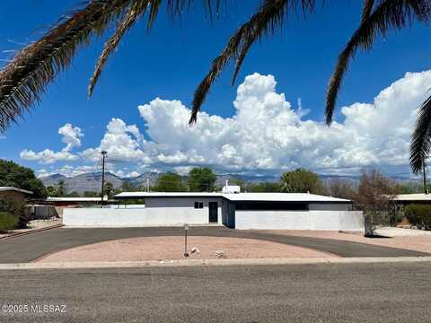 7041 E Baker Street, Tucson, AZ 85710
