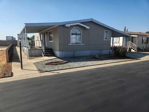 900 E Rankin Road, Tulare, CA 93274