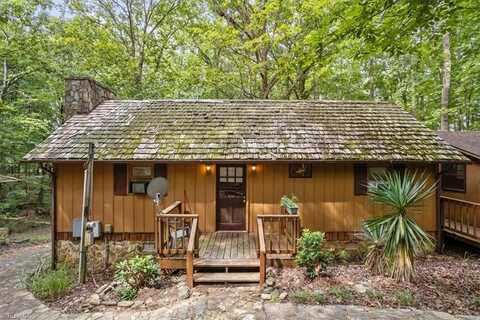 2077 Farlow Lake Court, Asheboro, NC 27205