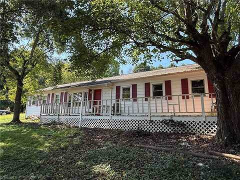 271 MeadowBrook Circle, Millers Creek, NC 28651
