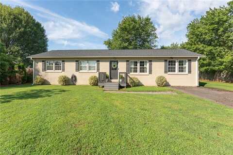 131 Sheffield Road, Mocksville, NC 27028