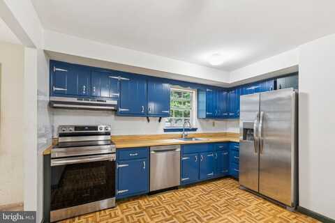 112 WELLINGTON ROAD, BROOKHAVEN, PA 19015