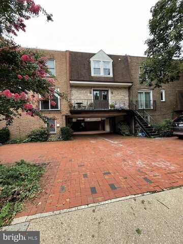 1523 N COLONIAL TERRACE, ARLINGTON, VA 22209