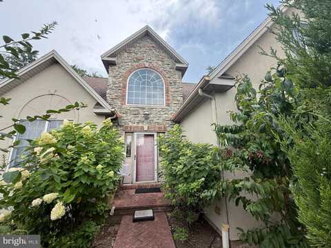1601 COBBLE COURT, NEW CUMBERLAND, PA 17070