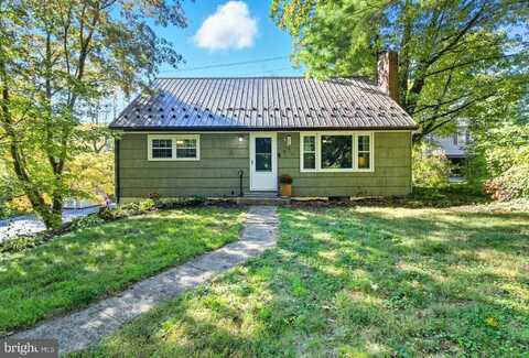 530 W MAIN STREET, BOALSBURG, PA 16827