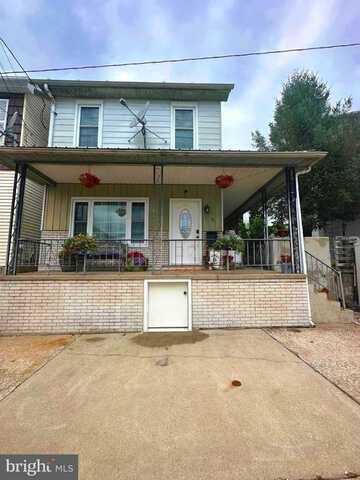 39 W GRAND AVENUE, TOWER CITY, PA 17980