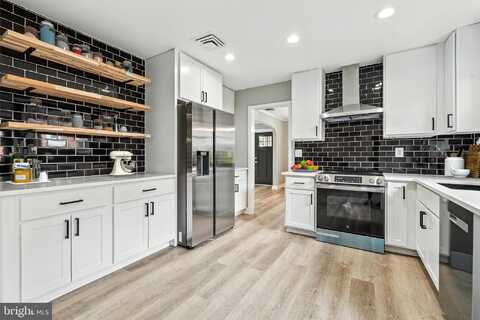 4711 W FOREST PARK AVENUE, BALTIMORE, MD 21207