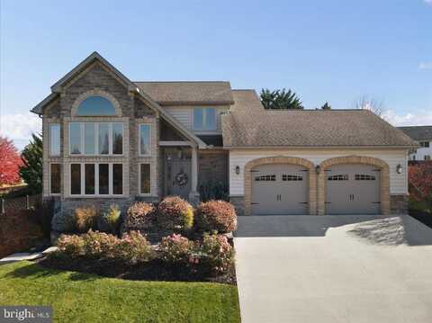 736 CRESSON DRIVE, CHAMBERSBURG, PA 17202