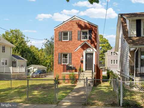 2414 PERRY STREET NE, WASHINGTON, DC 20018