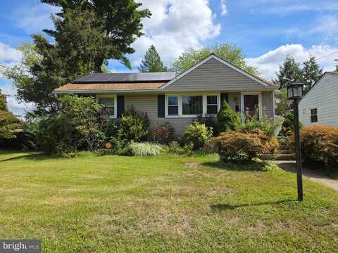 110 INDIANA AVENUE, BLACKWOOD, NJ 08012
