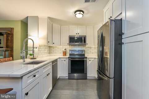 11703 SUMMERCHASE CIRCLE, RESTON, VA 20194