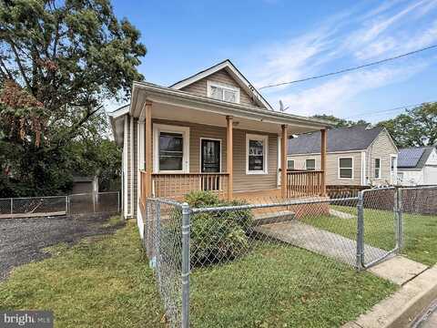11 SULTAN AVENUE, CAPITOL HEIGHTS, MD 20743
