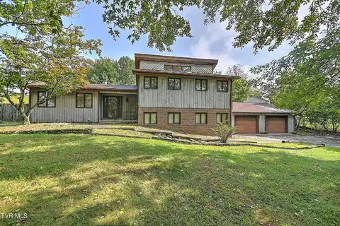 132 Tamarack Drive, Johnson City, TN 37604