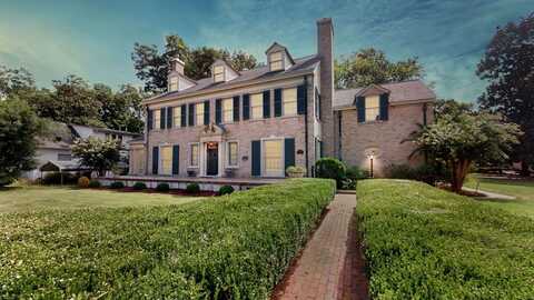 505 Walnut St., PARIS, TN 38242