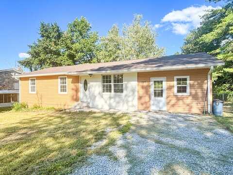 122 Lee Circle, CROSSVILLE, TN 38555