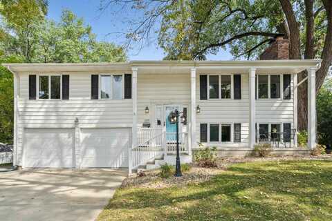 209 Graceline Boulevard, Waterloo, IA 50701