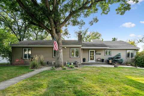 1513 Cherry Lane, Cedar Falls, IA 50613