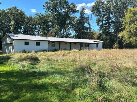 122 Crabapple Lane, Ligonier, PA 15658