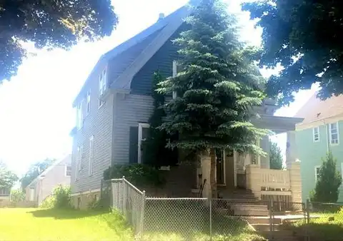 22Nd, MILWAUKEE, WI 53206