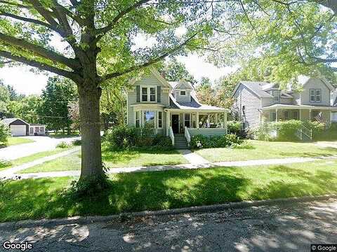 3Rd, MOUNT VERNON, IA 52314