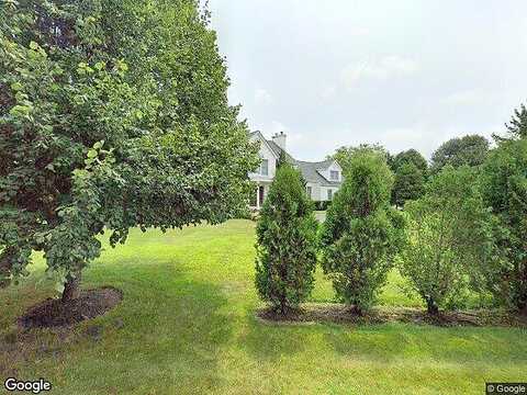 Chateau, MANORVILLE, NY 11949