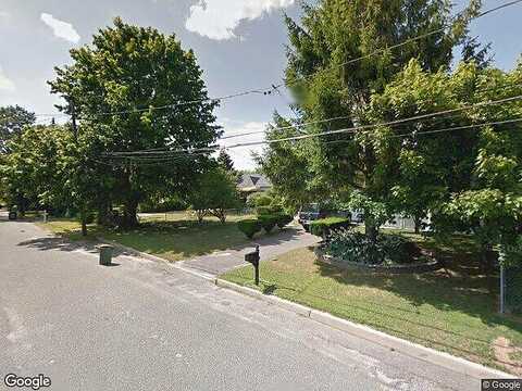 Babylon, ISLIP TERRACE, NY 11752