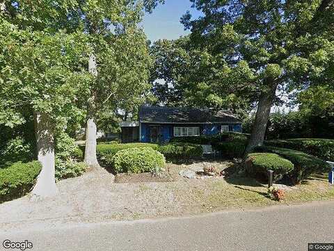 27Th, WYANDANCH, NY 11798
