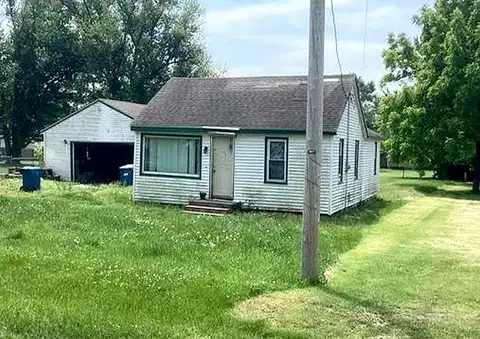 Chestnut, BUFFALO, IA 52728