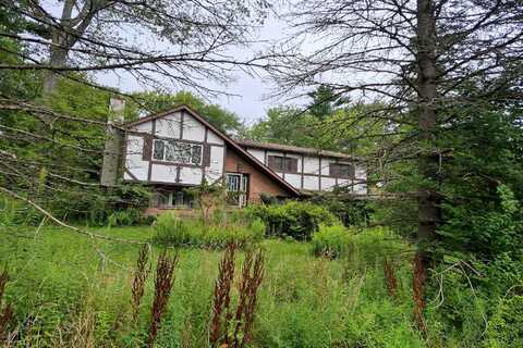 Evergreen, TOBYHANNA, PA 18466