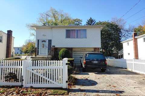 Delisle, ROOSEVELT, NY 11575