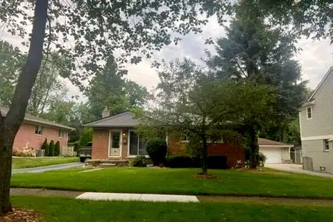 Manordale, MILFORD, MI 48381