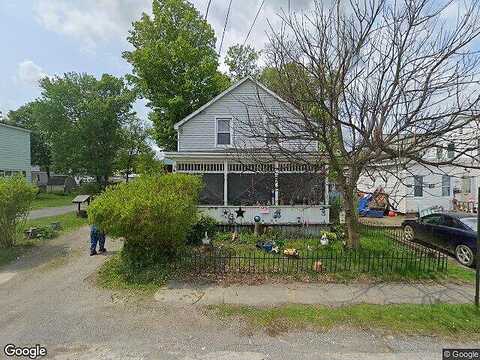 1St, HOOSICK FALLS, NY 12090