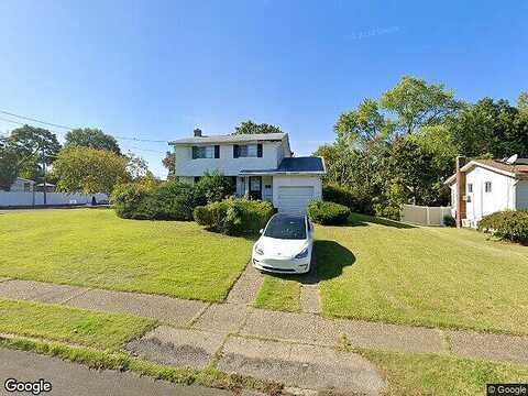 Homestead, WYANDANCH, NY 11798