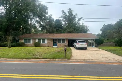 Windsor Porte, OCEAN SPRINGS, MS 39564
