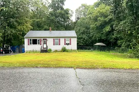 Tripp Hollow, BROOKLYN, CT 06234