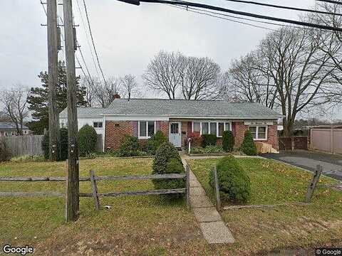 Hills, HUNTINGTON STATION, NY 11746