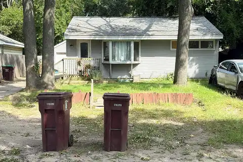 Marcoux, MUSKEGON, MI 49442