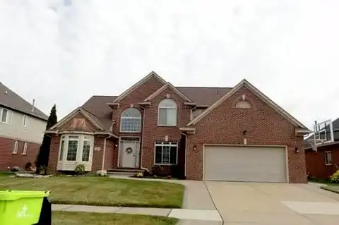 Gentry, MACOMB, MI 48044