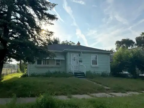 Sherman, WATERLOO, IA 50703