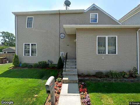 Caroline, FALL RIVER, MA 02721