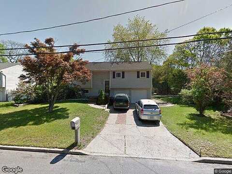 Newtown, SELDEN, NY 11784