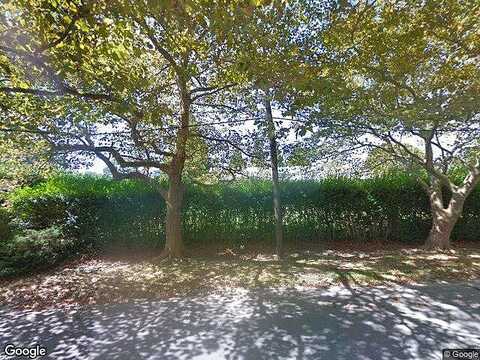 Heady Creek, SOUTHAMPTON, NY 11968