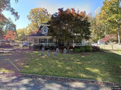 Hillpine, SIMPSONVILLE, SC 29681