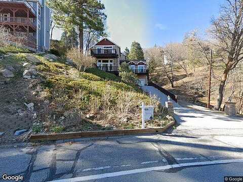 N Bay Rd, Lake Arrowhead, CA 92352